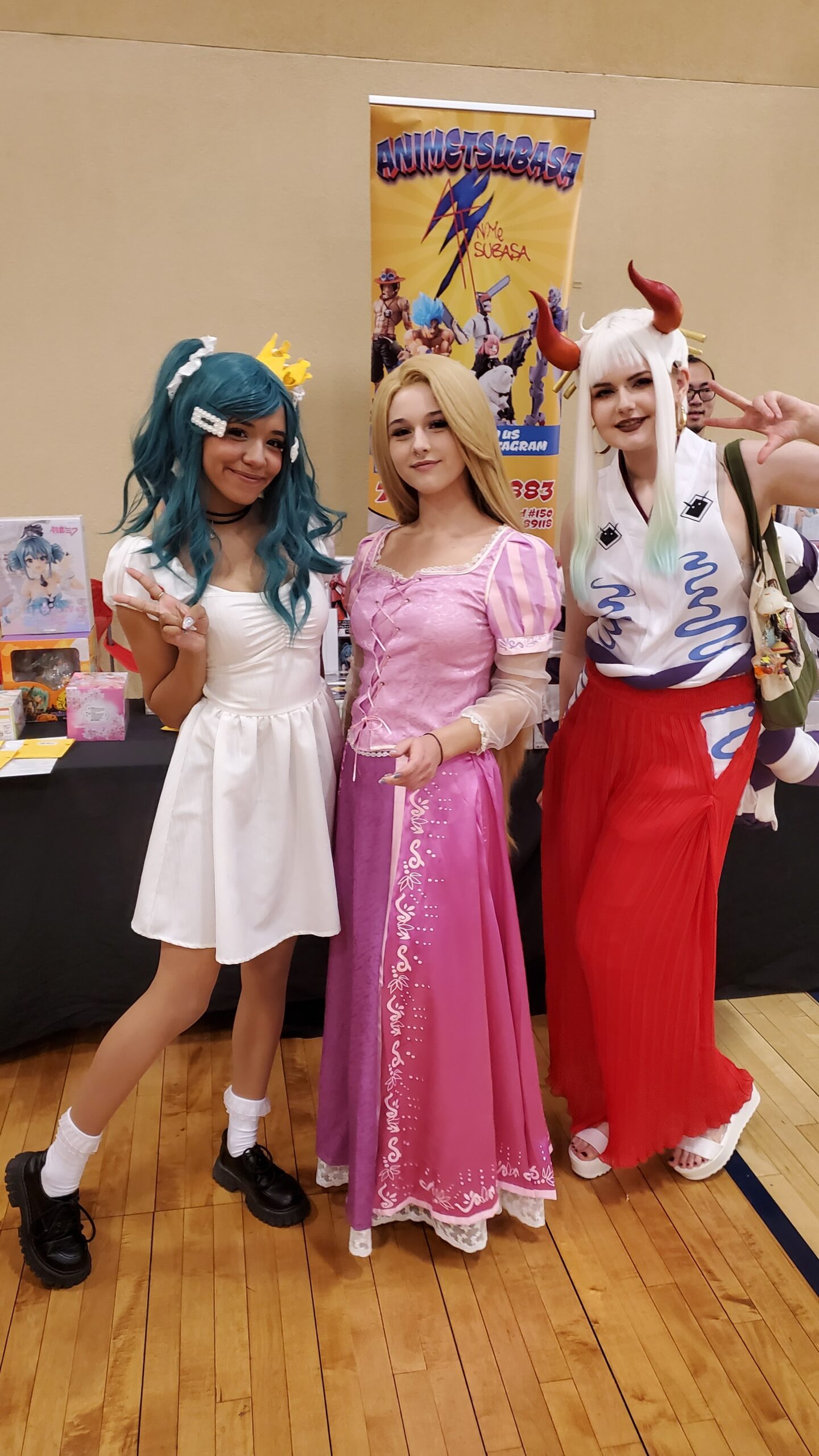 Home 7 cosplayer makeup artist